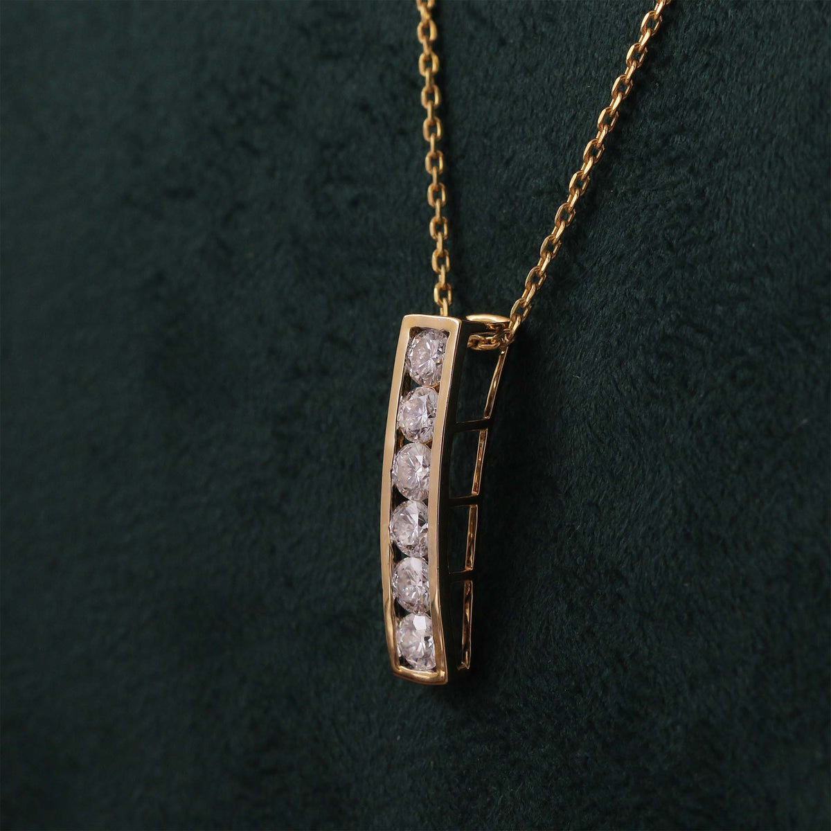Luminous Bar Diamond Pendant