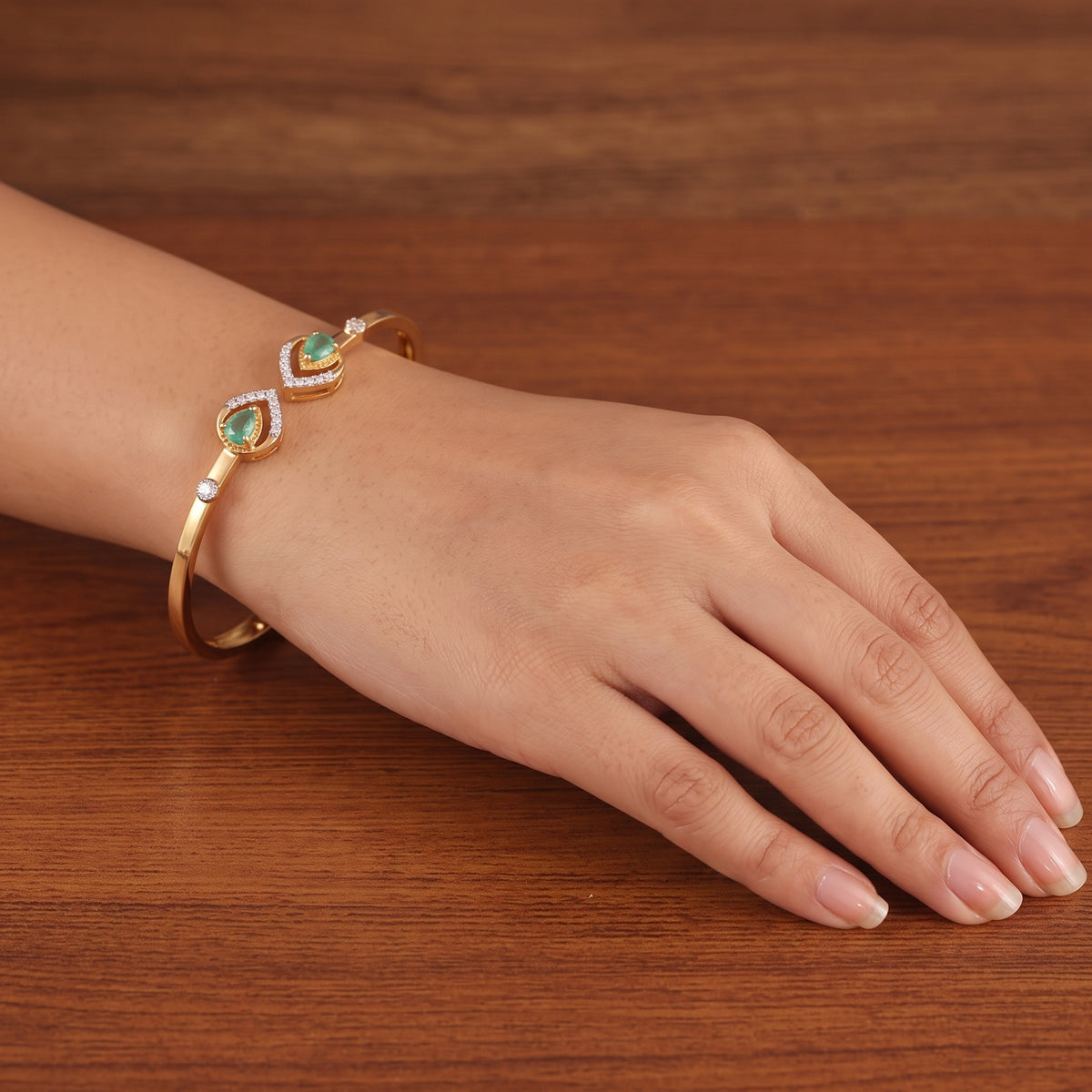 Verdant Leaf Diamond Bangle